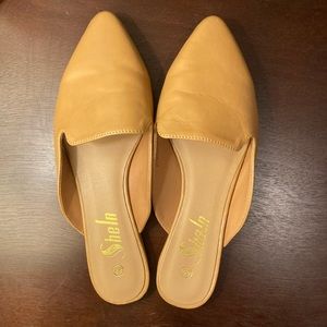 Beige mules